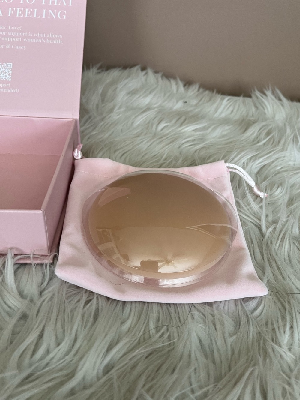 {CAKES} Grippy Circular Covers in Honey Size OG - New in Box - Picture 4 of 5